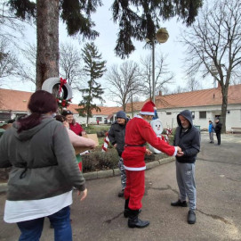 Megérkezett a mikulás