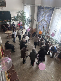 Party a kastélyban.