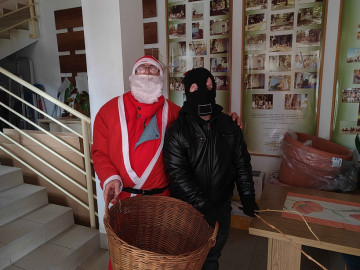 Tele a puttony, kész a mikulás