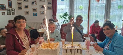 K. Dóra 61-ik, B. Katalin 45-ik születésnapját, Györgyi és Zsanett névnapot ünnepeltünk