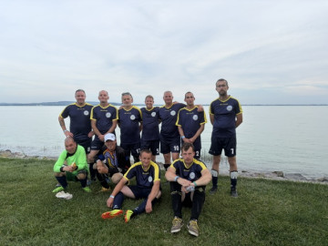 Csapatunk a Balaton parton