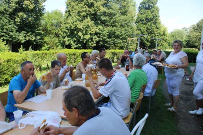 Egy közös, jó hangulatú beszélgetéssel zártuk a partit