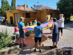 Ügyességi játék ernyővel