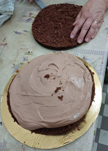 Torta megtöltése