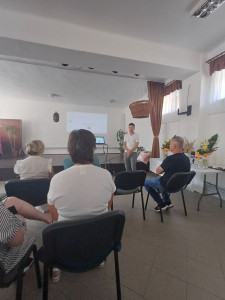Piller András szakmai intézményvezető helyettes megnyitja a rendezvényt