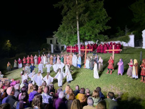 Engedjétek hozzám a gyermekeket!
