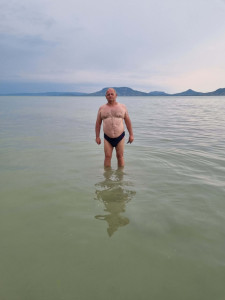 Jó meleg a víz