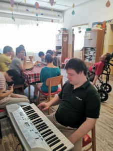 szintetizátoron játszottunk