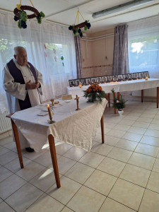 Bakos Frigyes plébános Úr