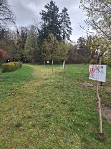 A keresztút állomásai a kastélyparkban 