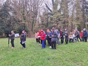 Szabadtéri keresztút a kastélyparkban 