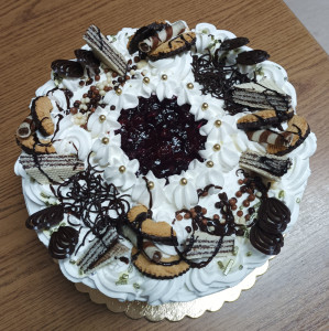 Köszönjük a Dákai Napsugár Egyesületnek a szép nagy tortát!