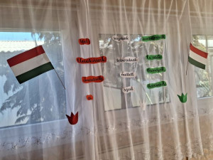 Nemzeti színű zászlóink