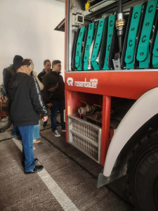 A tűzoltószertárban