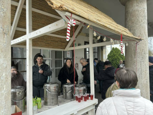 Lakók és dolgozók a rendezvényen