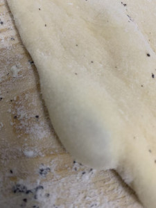 A jól kidolgozott tésztán megjelennek a hólyagok