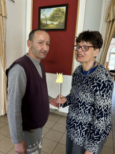 A férfiak felköszöntötték nő lakótársaikat