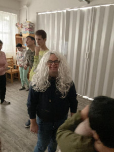 ez mindenkin vicceses áll