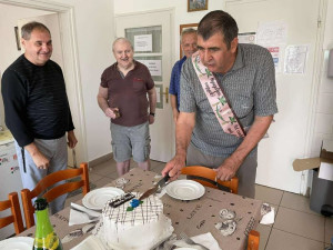 Torta felszelése