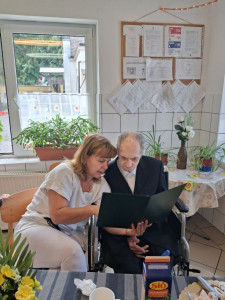 Emléklap felolvasása
