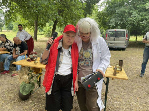Kalauzaink, a Professzor és Marty