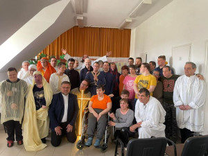 Közös fotó - László atyával