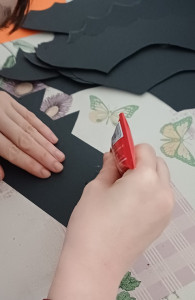 Denevér ragasztása