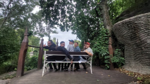 Egy kis pihenő csak fiúk