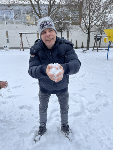 hógolyó készítés