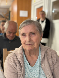Mosolyt csalt az arcára
