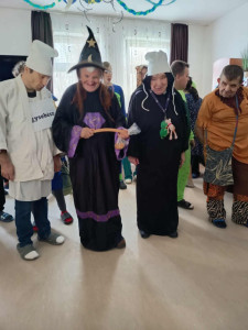 A T épület farsangja