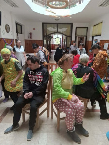 A Kiskastélyban ügyességi játékot játszottak lakóink 