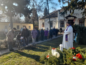Első adventi angyal 