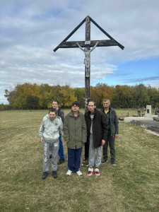 A temetőlátogatás pillanatképei