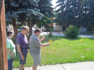 ügyességi feladatot játszanak a lakók
