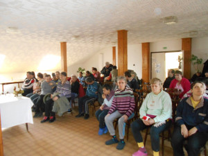 A képen a hittan egy pillanata látható