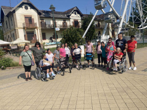 Keszthely, megérkeztünk! Csoportkép az óriáskerék alatt