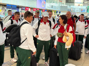 Indulásra készen a repülőtéren