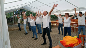 Tánccsoport fellépés közben