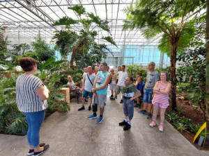 Ismertetőt hallgatunk a Farm történetéről