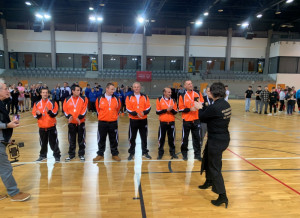 Az ezüstérmek átadása