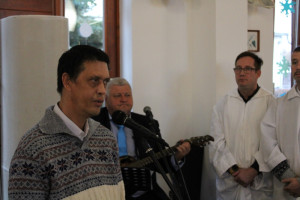 Ellátottunk verset szaval