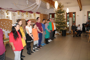 A szereplők felsorakozása