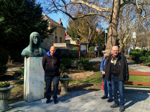 Helyi szobor megtekintése