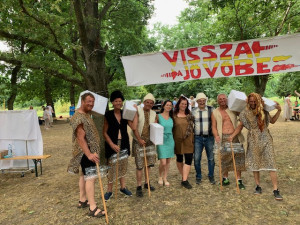Intézményvezetőnk is közénk állt egy közös kép erejéig