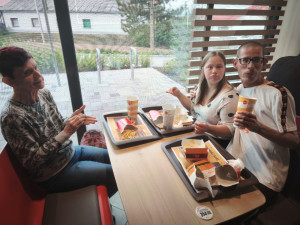 Ebéd a tapolcai MC Donald’s-ban