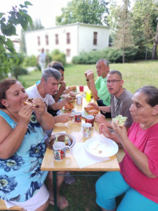   A jó étel mellett jól esett a beszélgetés is