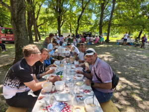 Ebéd, ahol a többi csapat lecsóját is megkóstolhattuk