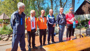 Férfi bocsásaink éremmel a nyakukban