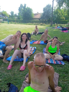Napozás a strandon